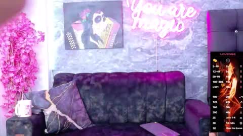 siamarlin online show from March 12, 8:48 pm