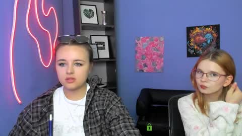 siana_ruby online show from April 2, 1:09 pm