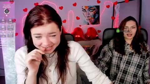 Snapshot of sicilia_shine chatting on February 12, 1:17 pm silicia online show from February 12, 1:17 pm