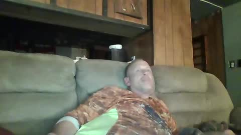 Snapshot of sickone6669947170 chatting on December 25, 1:19 pm Bill online show from December 25, 1:19 pm