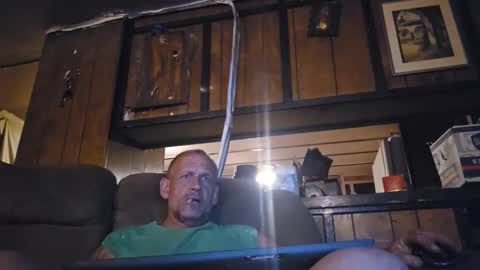 Snapshot of sickone6669947170 chatting on October 23, 12:15 pm Bill online show from October 23, 12:15 pm