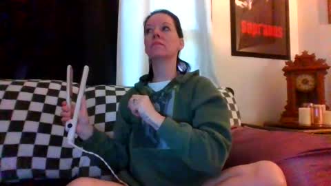Mrs. St. Patrickk online show from July 3, 3:07 pm