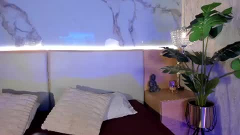 Snapshot of sienna_belluccii chatting on August 8, 11:12 am sienna belluccii online show from August 8, 11:12 am