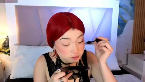 Sienna Desieree online show from May 29, 1:20 pm