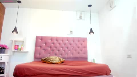 sienna_glow online show from September 16, 12:28 pm