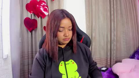 sienna_lux01 online show from February 22, 2:04 pm