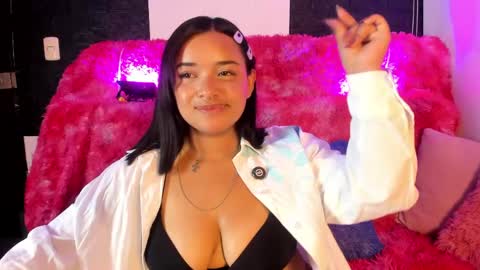 sienna_lux01 online show from May 31, 3:04 am