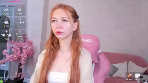 Sienna online show from June 19, 9:02 am
