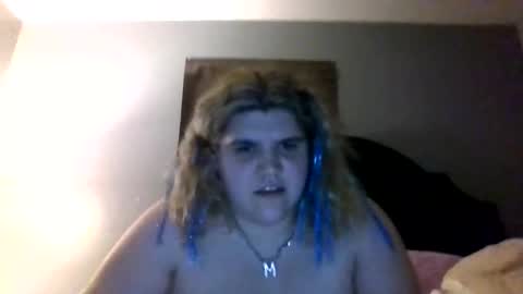 siennablazelux online show from January 15, 1:43 am