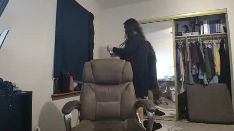 Snapshot of siennalilbunnykate chatting on December 9, 8:55 am Nicole Zelaya Ferrati Niky Ferrati online show from December 9, 8:55 am