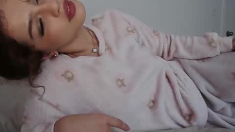 Sienna Sings online show from May 30, 12:19 am