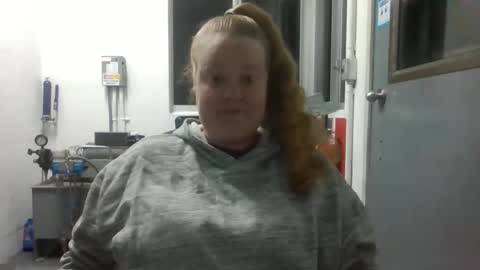 sierra_bby online show from January 17, 10:42 am