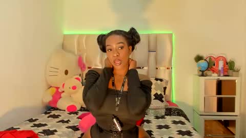 sierra_violet online show from December 16, 4:34 am