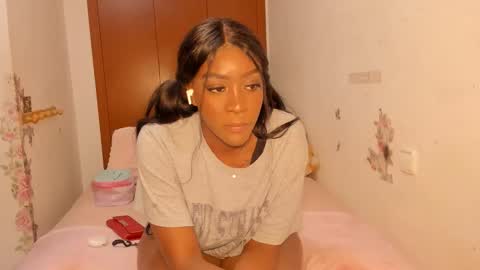 sierra_violet online show from April 15, 6:59 pm