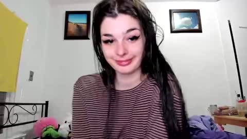 Snapshot of sierrasquirter chatting on February 28, 4:10 am Sierra online show from February 28, 4:10 am