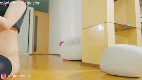 OF   instagram sigmaasian twitter sigmasian online show from January 31, 8:01 am