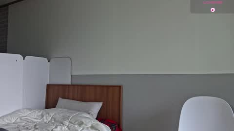 Silas Kim online show from February 22, 2:24 am