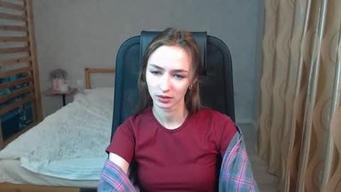 Snapshot of silkymiley chatting on September 19, 7:54 am silkymiley online show from September 19, 7:54 am