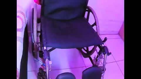 Elektra chair online show from April 8, 12:54 am