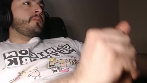 Snapshot of silva1018 chatting on February 15, 7:16 am Alvaro online show from February 15, 7:16 am