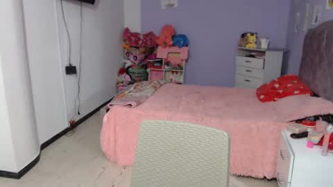 Snapshot of silvanaroberts_ chatting on January 29, 11:14 pm Rouse online show from January 29, 11:14 pm