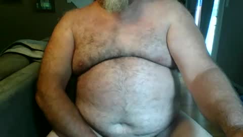 Snapshot of silverdadbod26 chatting on June 27, 8:36 pm silverdadbod26 online show from June 27, 8:36 pm