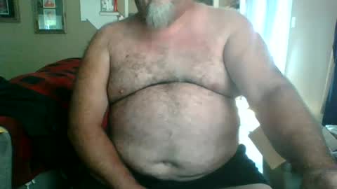 Snapshot of silverdadbod26 chatting on July 15, 3:06 pm silverdadbod26 online show from July 15, 3:06 pm