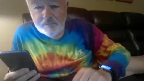 Snapshot of silverdaddy_1955 chatting on October 20, 10:49 am Daddy Bear online show from October 20, 10:49 am