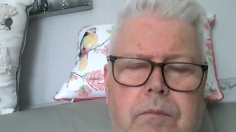 silverfoxpauly online show from April 16, 12:50 pm