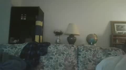 Snapshot of silverfunfox chatting on May 23, 11:14 am silverfunfox online show from May 23, 11:14 am
