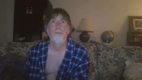 Snapshot of silverfunfox chatting on May 29, 1:03 am silverfunfox online show from May 29, 1:03 am