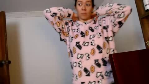 Snapshot of silvia_moretti chatting on May 5, 4:37 pm Silvia Moretti online show from May 5, 4:37 pm