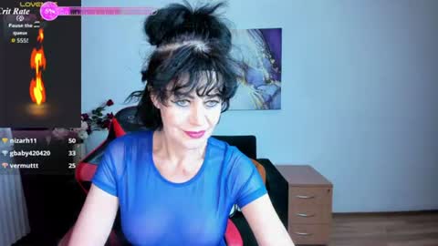 Snapshot of silvia_wallec chatting on July 5, 4:47 pm Silvia Wallec online show from July 5, 4:47 pm