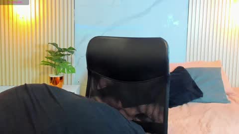 Snapshot of simeone_panda chatting on January 26, 12:33 pm simeone_panda online show from January 26, 12:33 pm