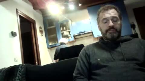 Snapshot of simodav chatting on February 12, 5:52 pm simodav online show from February 12, 5:52 pm