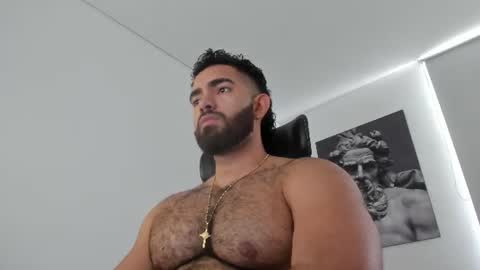 simon_leon01 online show from July 19, 5:16 pm