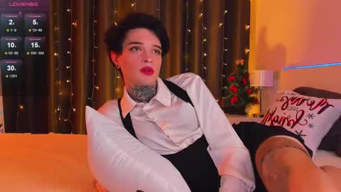 Snapshot of simona_rain chatting on December 16, 9:09 pm Simona online show from December 16, 9:09 pm