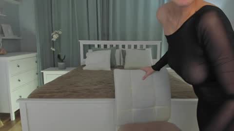 Simona  online show from December 26, 4:14 pm