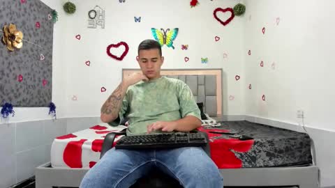 SIMON KELER online show from September 19, 3:52 am