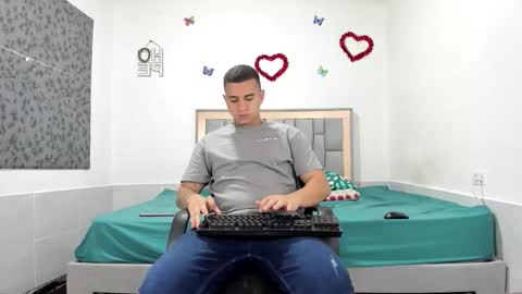 SIMON KELER online show from October 12, 7:57 pm