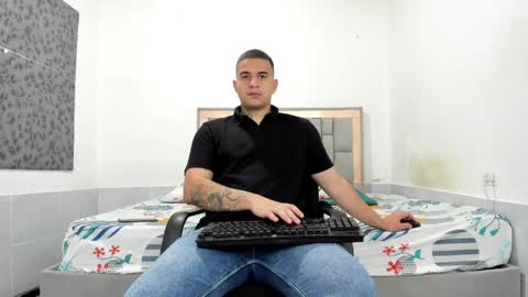 SIMON KELER online show from April 5, 10:34 am