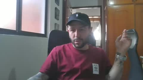 Snapshot of simonm777 chatting on November 5, 7:03 pm simonm777 online show from November 5, 7:03 pm