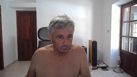 Snapshot of simonthenudist chatting on September 14, 12:04 pm Simon online show from September 14, 12:04 pm