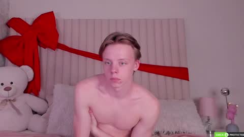 Simon online show from April 15, 1:40 pm