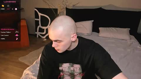 Simon online show from January 12, 8:03 pm