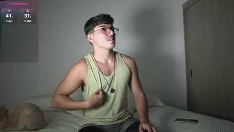 Snapshot of simoon_01 chatting on February 20, 7:47 pm SIMOON online show from February 20, 7:47 pm