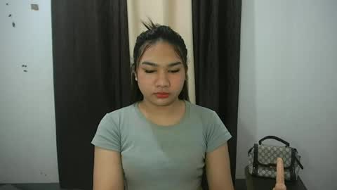 Snapshot of simply_francine chatting on June 27, 1:50 pm simply francine online show from June 27, 1:50 pm