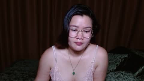 Snapshot of simply_niki chatting on April 29, 10:08 am zia online show from April 29, 10:08 am