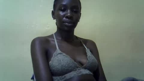 simplyloy33 online show from July 8, 6:12 pm