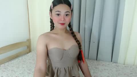 Snapshot of sinafterhours chatting on February 28, 1:23 pm sinafterhours online show from February 28, 1:23 pm